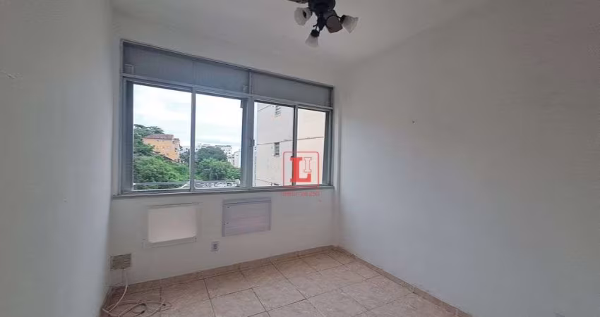 Apartamento  quarto com dependência centro do Rio de Janeiro.