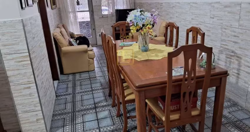 Casa de vila com garagem no engenho novo rio de janeiro