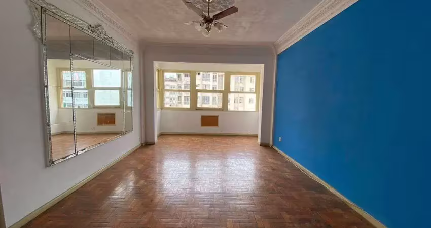 Apartamento de três quartos no bairro de fátima no centro do rio de janeiro