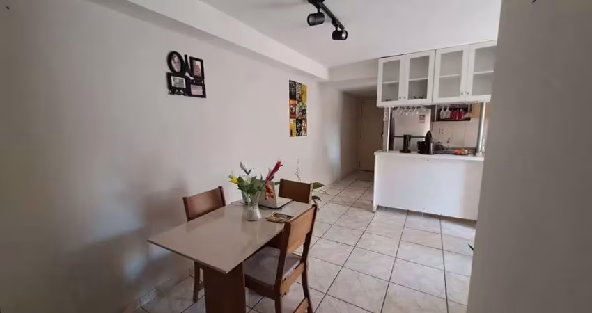 Apartamento dois quartos no condomínio cores da lapa