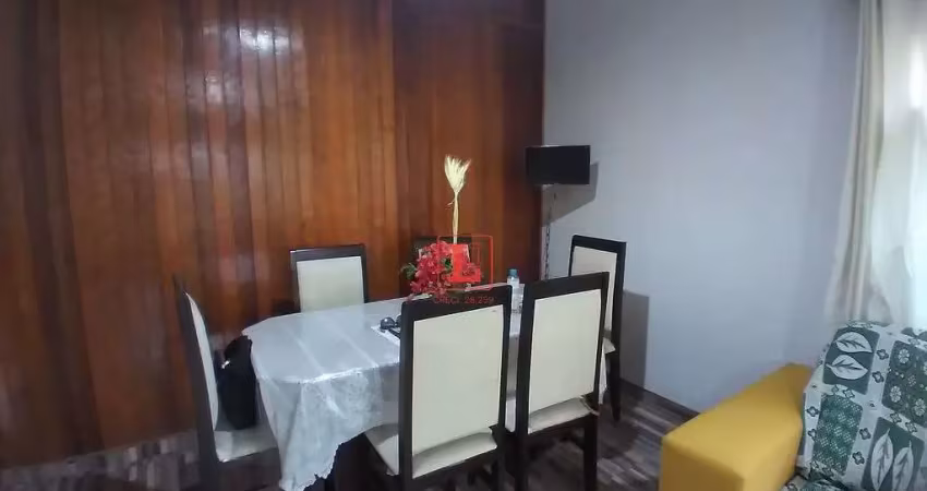 Casa com 3 quartos, garagem com espaço para 3 carros e churrasqueira 100 m²