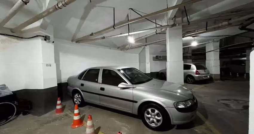 Vaga de garagem em excelente localização na rua riachuelo