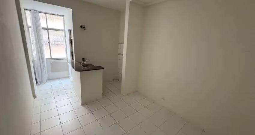Excelente apartamento conjugado no bairro da glória