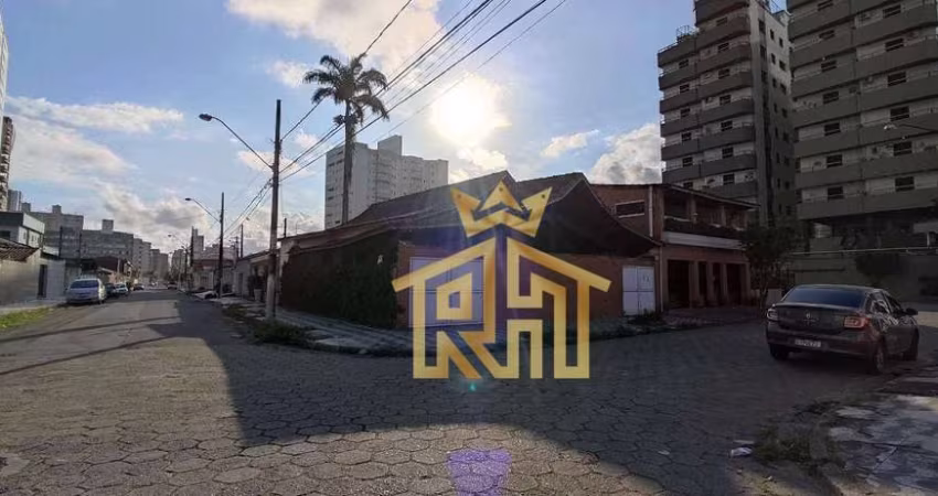 Casa de 3 quartos no bairro de Aviação em Praia Grande - SP
