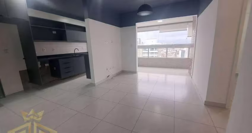 Seu novo lar em praia grande! 2 dormitórios (1 suíte) no canto do forte com vista livre