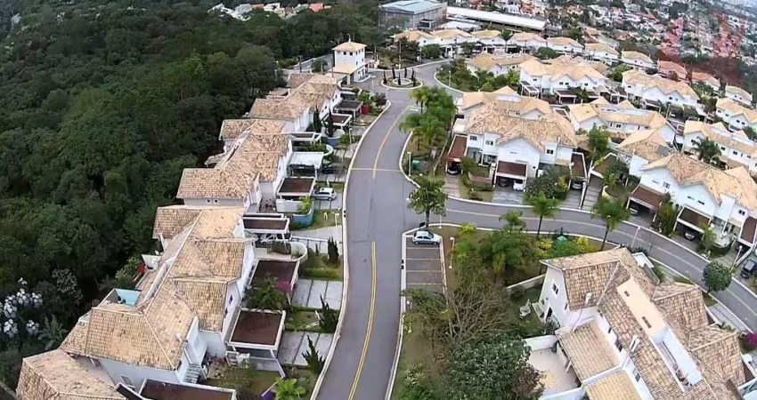 Casa para Venda em Santana de Parnaíba, Alphaville, 3 dormitórios, 1 suíte, 3 banheiros, 2 vagas