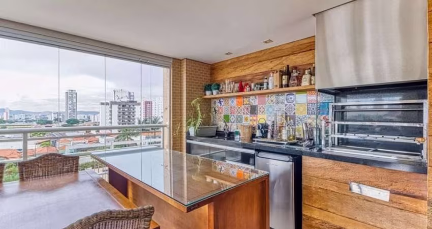 Apartamento no condomínio Mont Serrat, com 225 m², com 3 suites, sacada gourmet, 4 vagas