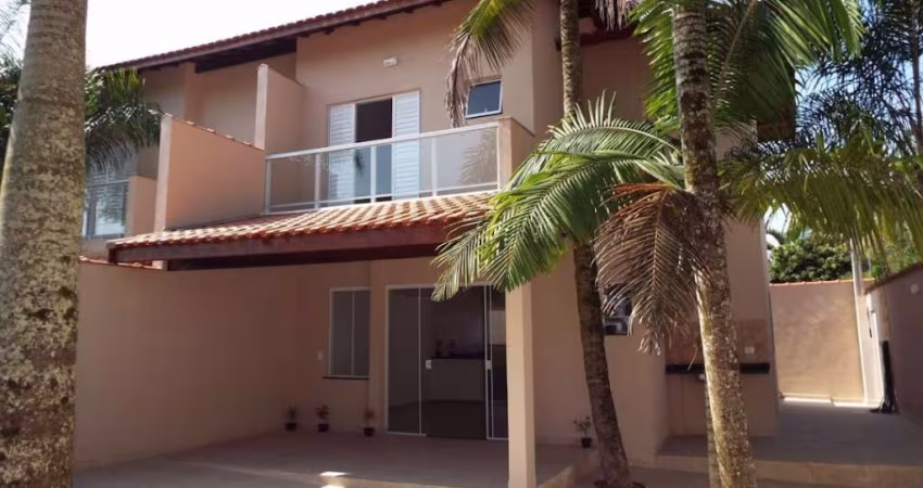 Sobrado à venda, 120 m² por R$ 680.000,00 - Centro - Itanhaém/SP