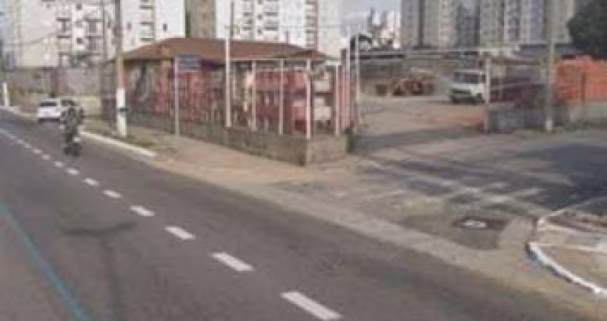 Terreno comercial na Avenida Aricanduva com 3000 m², aceita proposta .