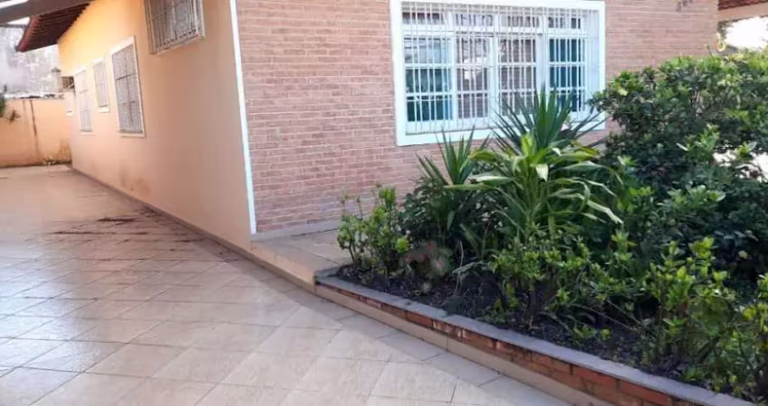 Casa com 5 dormitórios à venda, 220 m² por R$ 980.000,00 - Parque Balneário Itanhaem - Itanhaém/SP