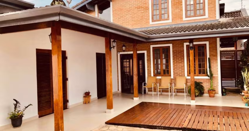 Casa com 2 quartos à venda no Centro, Ubatuba 