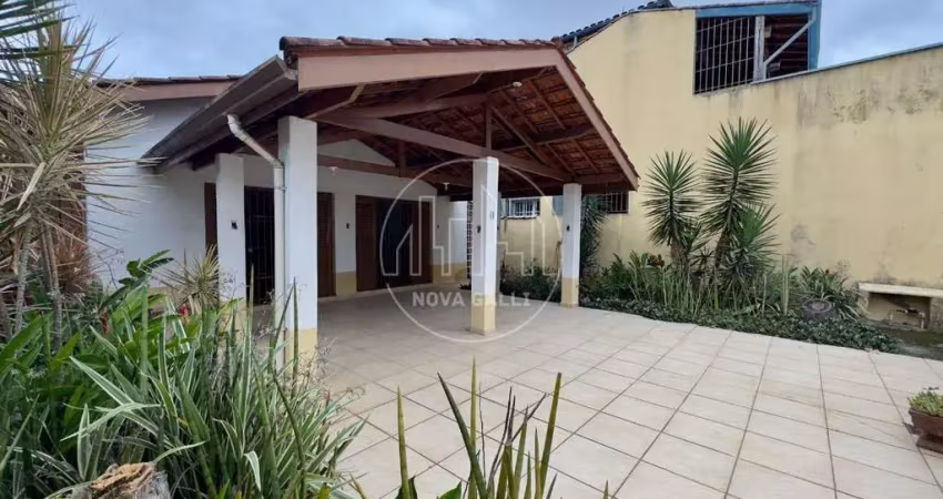 Casa com 3 quartos à venda em Itaguá, Ubatuba 