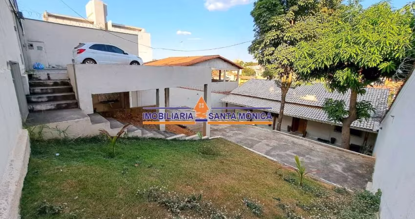 Casa com 3 quartos à venda na Santa Mônica, Belo Horizonte 
