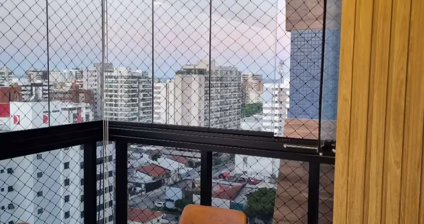 Vendo um apartamento na ponta verde à 450 metros da praia
