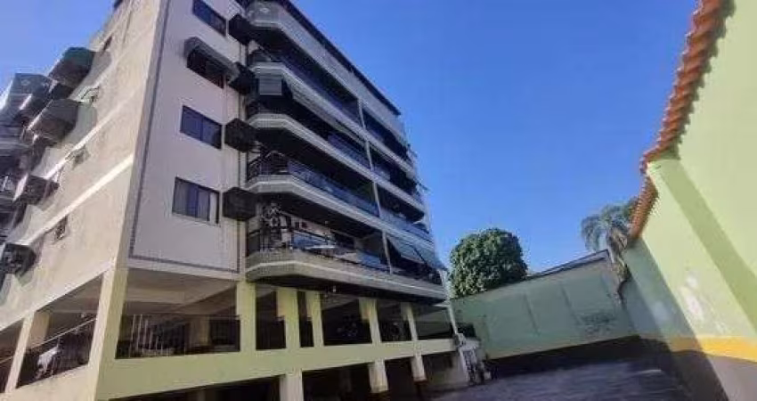 Cobertura no Condomínio Portinari, 178m, 3 quartos com vaga.