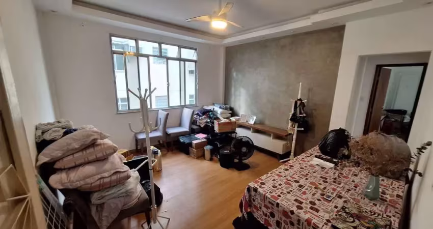 Vila da penha, amplo apartamento a venda, 2 quartos, sala, cozinha e banheiro.