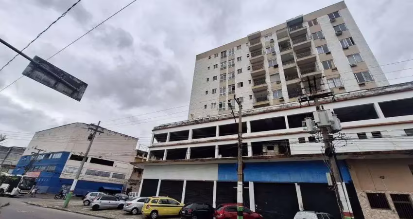 Apartamento duplex, tipo cobertura. 3 quartos amplos com 2 vagas. área externa.
