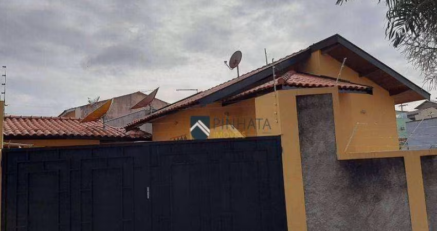 Casa com 2 dormitórios à venda, 169 m² por R$ 900.000,00 - Capela - Vinhedo/SP
