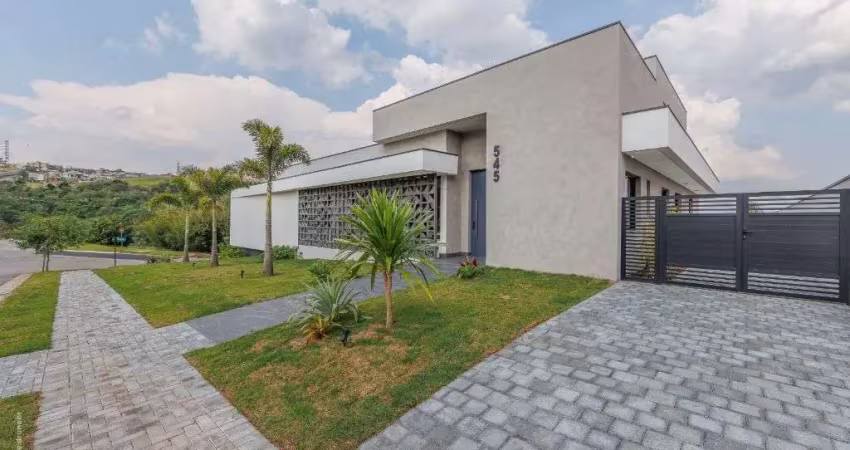 Casa térrea alto padrão com  4 quartos elevador e automação no campo de toscana – vinhedo/sp