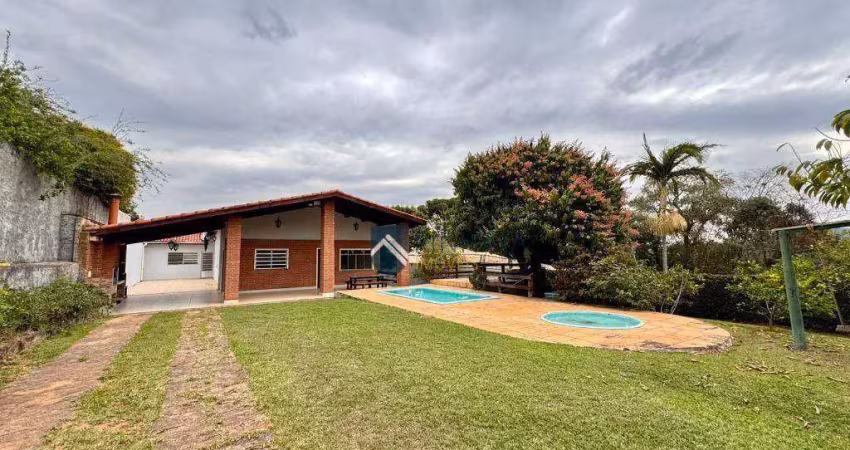 Casa térrea com 3 suítes e 1000 m² de terreno no chácaras do lago, em vinhedo/ sp