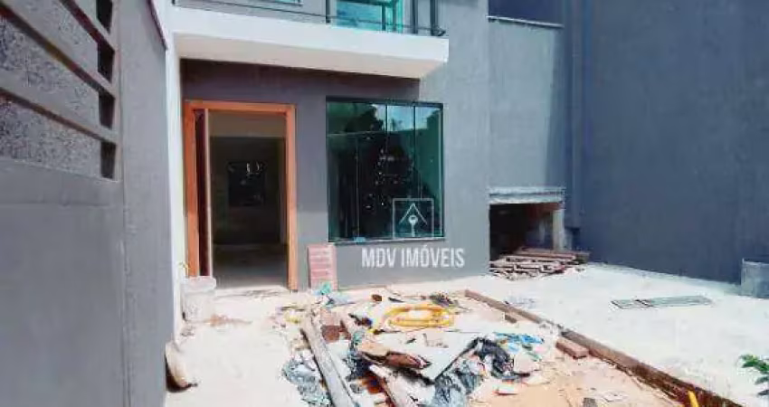 Casa 2  quartos com entrada individual em Santa Luzia!