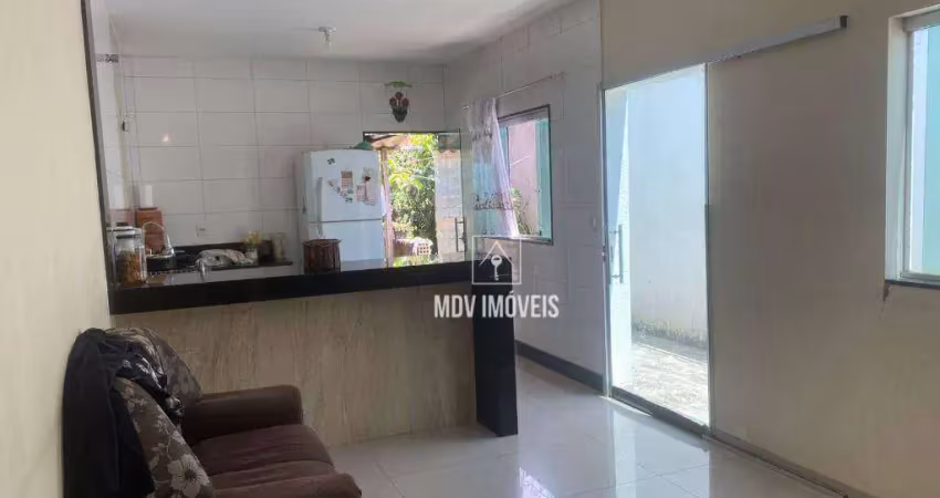 Casa independente com 2 quartos (1 suíte) à venda, 70 m² por R$ 490.000 - Liberdade - Santa Luzia/MG