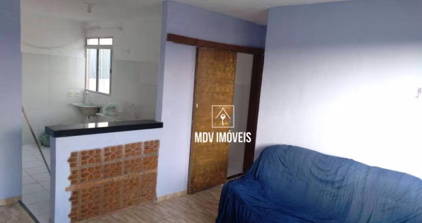 Apartamento com 2 dormitórios à venda, 45 m² por R$ 135.000 - Imperial - Vespasiano/MG