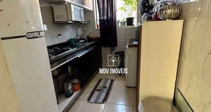 Apartamento com 2 dormitórios à venda, 45 m² por R$ 160.000 - Jaqueline - Belo Horizonte/MG