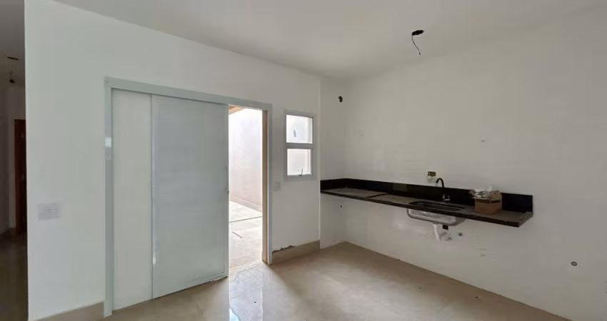 Casa terrea , dois quartos sendo uma suite no Jd Sabias