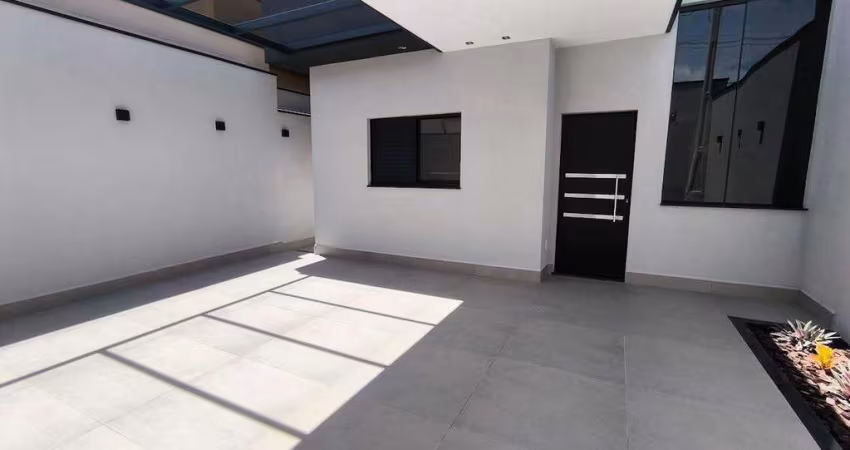 Casa com amplo quintal e 2 dormitórios a venda em Indaiatuba