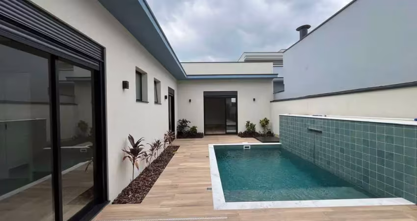 Casa com piscina a venda no Condomínio Piemonte em Indaiatuba