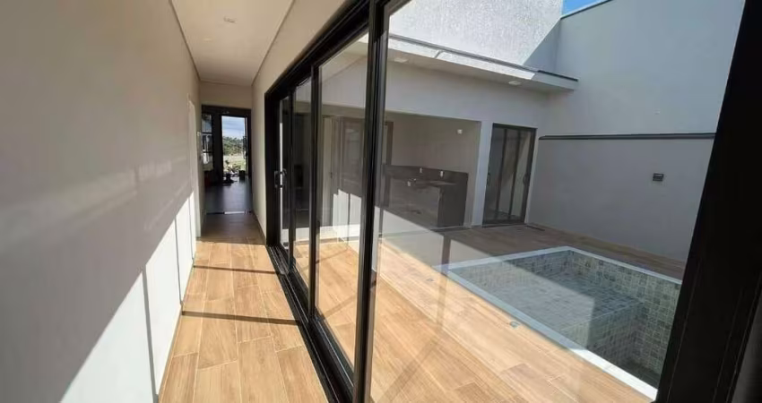 Casa a Venda em Condomínio - 3 suítes - Res. Evidências