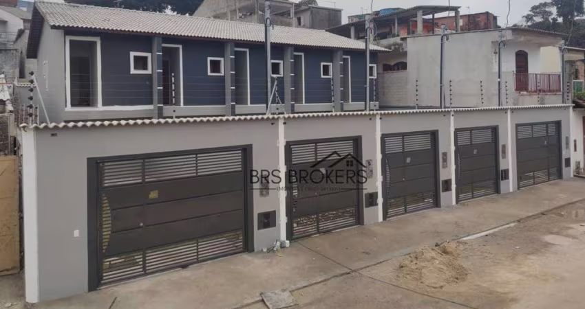 Sobrado com 2 dormitórios à venda, 74 m² por R$ 380.000,00 - Pium - Itaquaquecetuba/SP