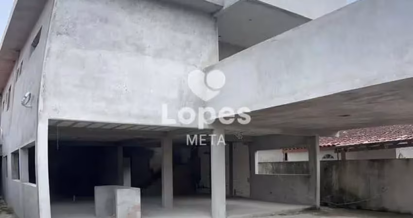 Sobrado à venda a menos de 500 metros da praia - ubatuba/sp