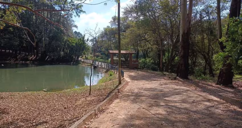 Terreno à venda no Bom Jardim, Araçariguama 