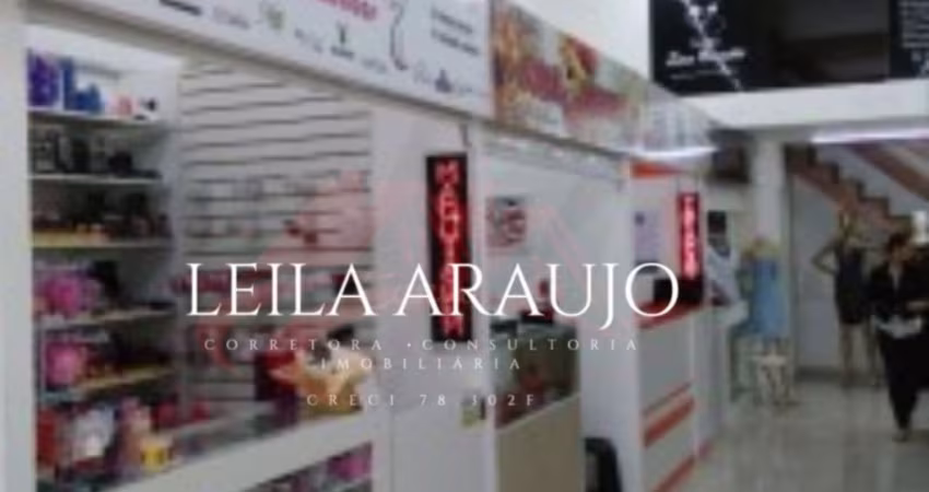 Lindo Ponto comercial com ótima localização, próximo á padarias, mercados, pontos de ônibus, em avenida bem movimentada, etc.