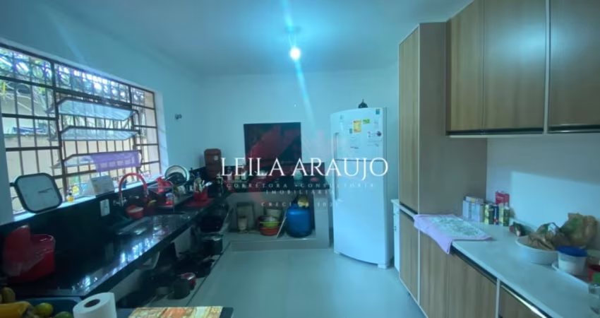 Belíssima casa a venda!!