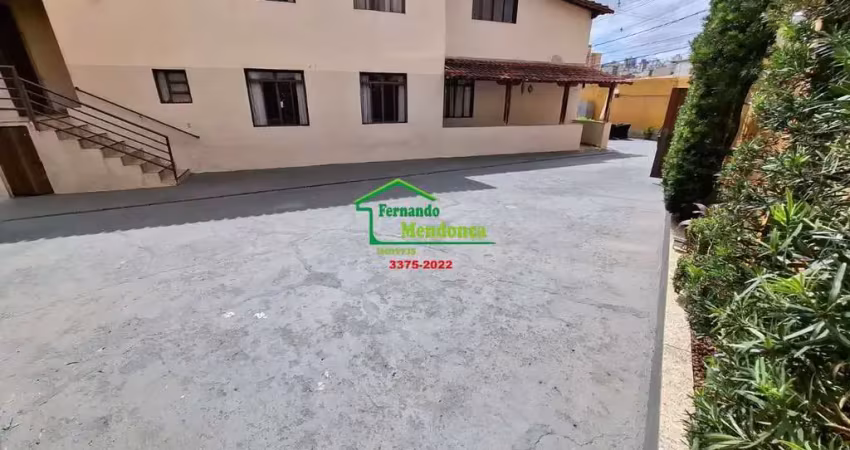 Casa à venda na Pimentel Barbosa, 86, Calafate, Belo Horizonte