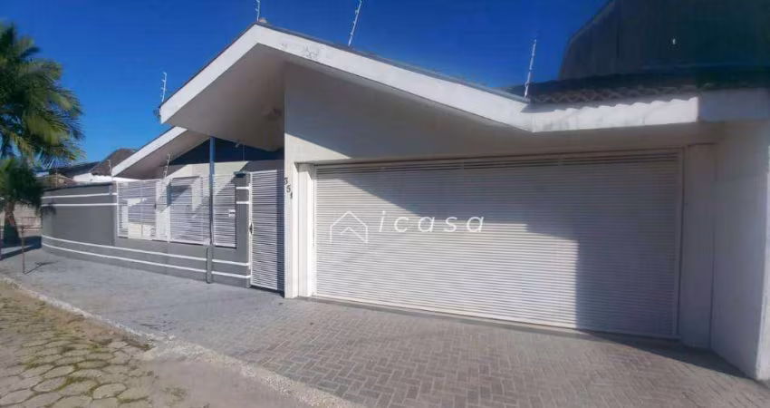 Casa com 4 dormitórios à venda, 230 m² por R$ 1.200.000,00 - Village das Flores - Caçapava/SP