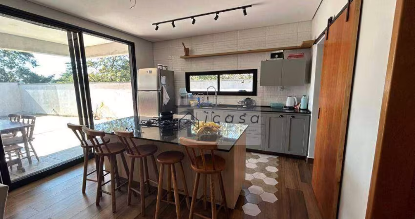 Casa com 4 dormitórios à venda, 214 m² por R$ 1.300.000,00 - Condomínio Terras do Vale - Caçapava/SP