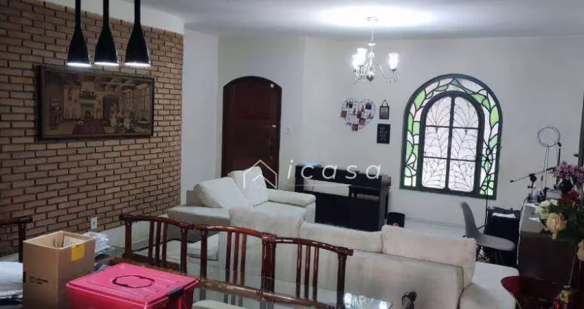 Casa com 4 dormitórios, 201 m² - venda por r$ 1.150.000,00 ou aluguel por r$ 5.450,00/mês - centro - caçapava/sp