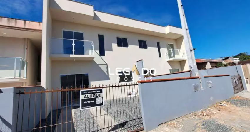 Sobrado geminado com 3 dormitórios (1 suíte) para alugar, 90 m² por r$ 2.600/mês - itaum - joinville/sc
