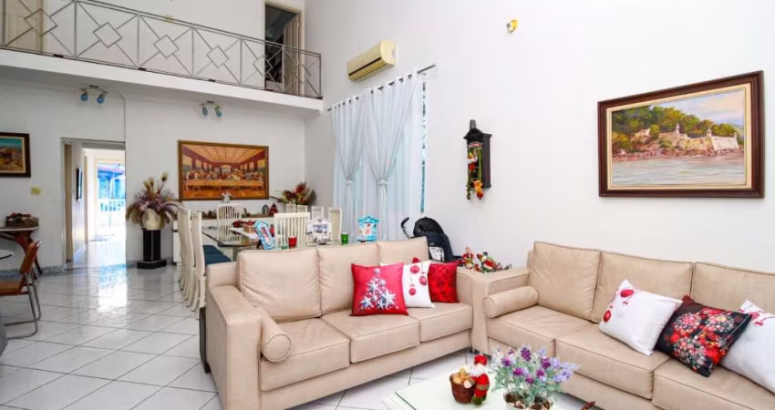 Casa com 4 dormitórios à venda, 575 m² - Encruzilhada - Santos/SP