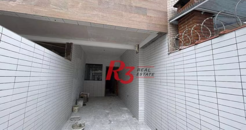 Casa sobreposta térrea com 3 dormitórios, 1 suíte à venda, 114 m² por R$ 805.000 - Vila Belmiro - Santos/SP