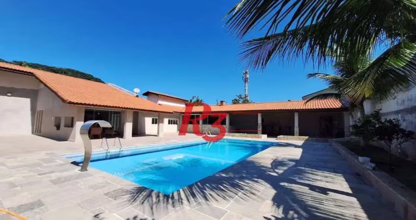 Casa com 4 dormitórios à venda, 360 m² por R$ 2.800.000,00 - Jardim Guaiuba - Guarujá/SP