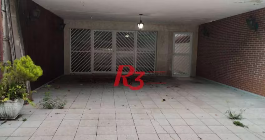 Excelente casa com 4 dormitórios sendo 1 suíte