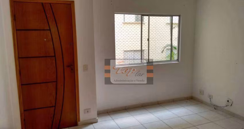Apartamento com 2 dormitórios e 1 vaga à venda, 54 m² por R$ 230.000 - Vila Iório - São Paulo/SP
