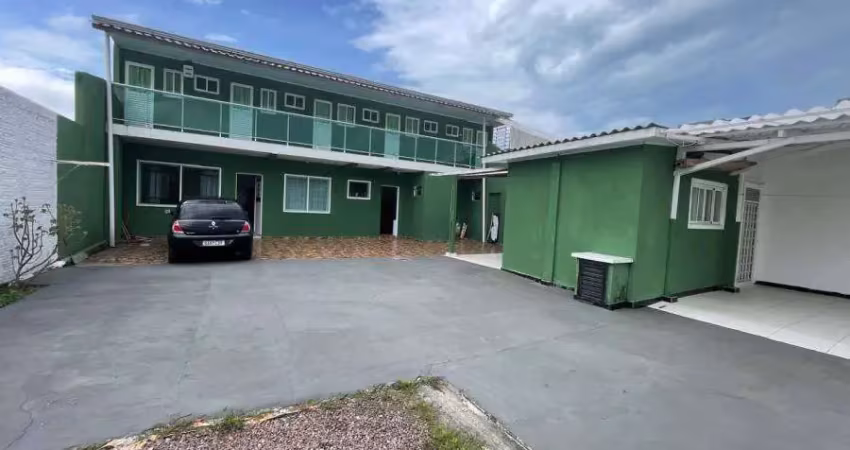 Ponto comercial à venda na Rua Portugal, 652, Nereidas, Guaratuba