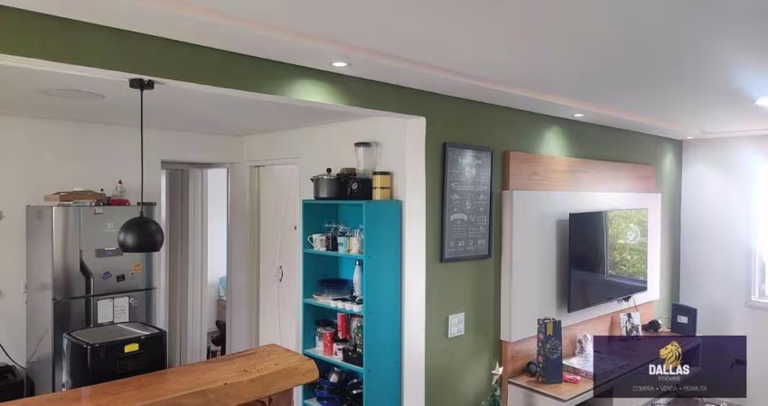 Apartamento com 2 dormitórios à venda, 48 m² por R$ 240.000,00 - Jardim Maringá - São Paulo/SP