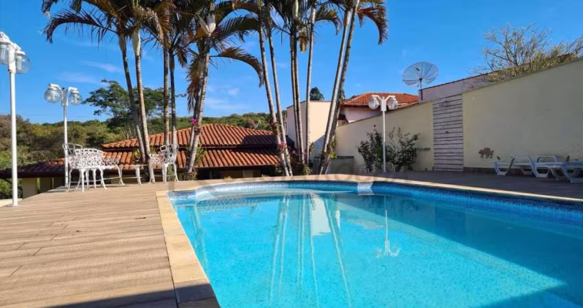 Casa com 3 dormitórios à venda, 387 m² por R$ 1.250.000,00 - Condomínio Haras São Luiz - Salto/SP